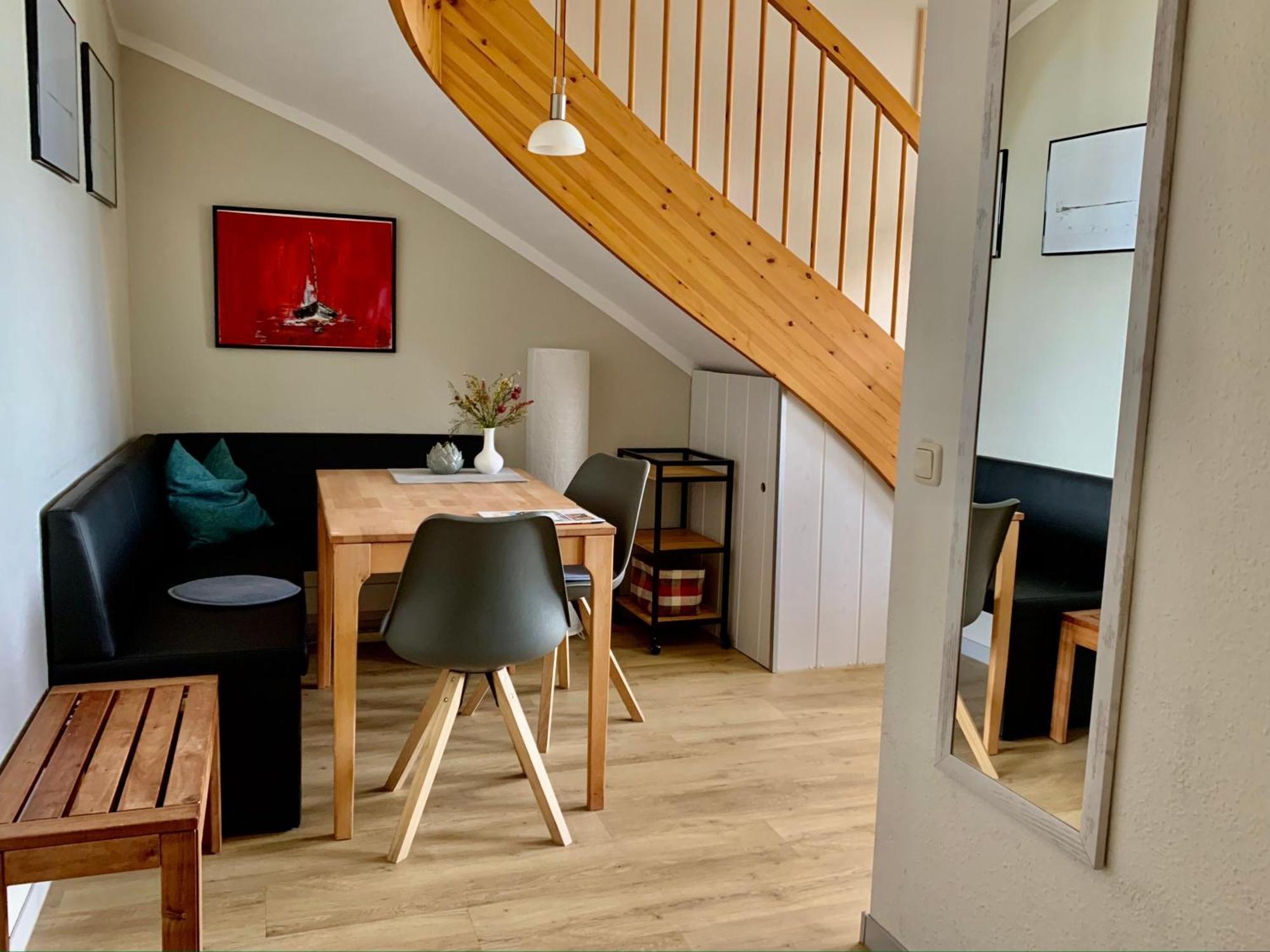 Ferienwohnung mit Meerblick und Schwimmbad Goehren  Exterior foto