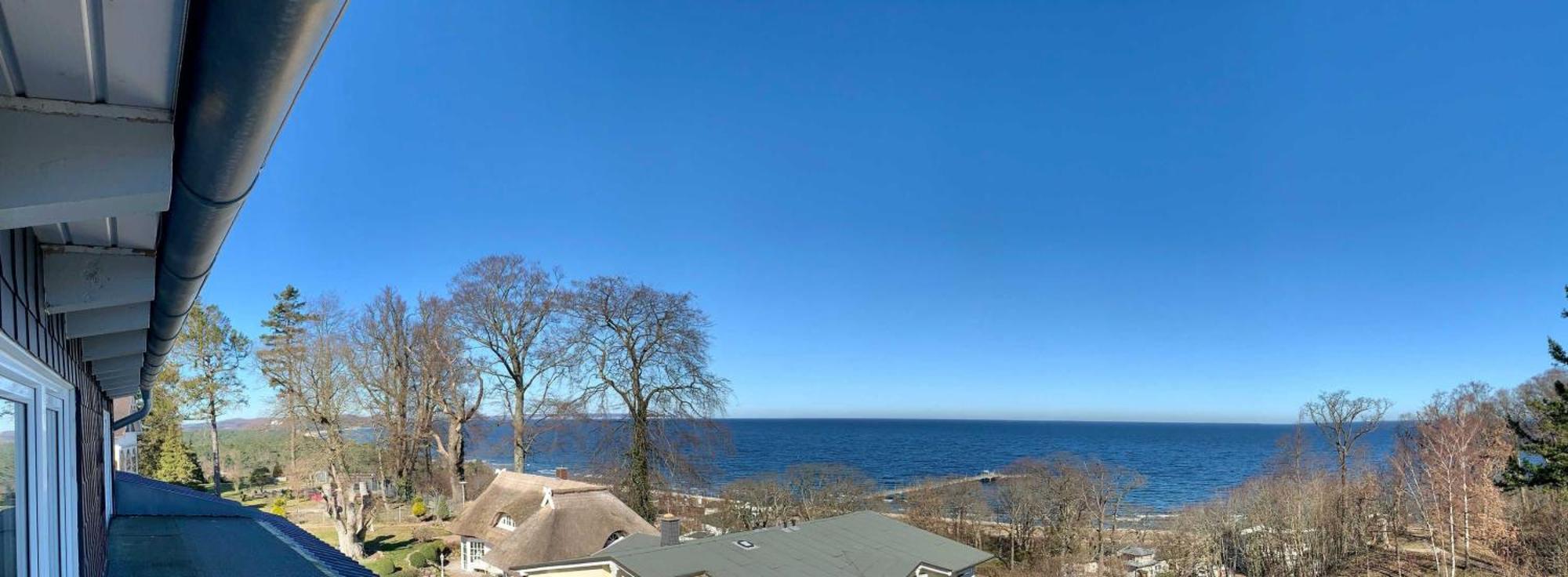 Ferienwohnung mit Meerblick und Schwimmbad Goehren  Exterior foto