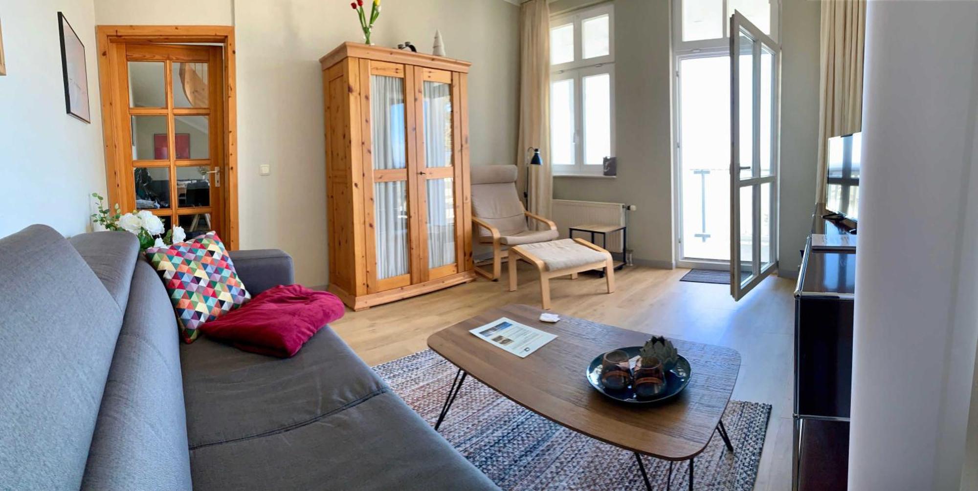 Ferienwohnung mit Meerblick und Schwimmbad Goehren  Exterior foto