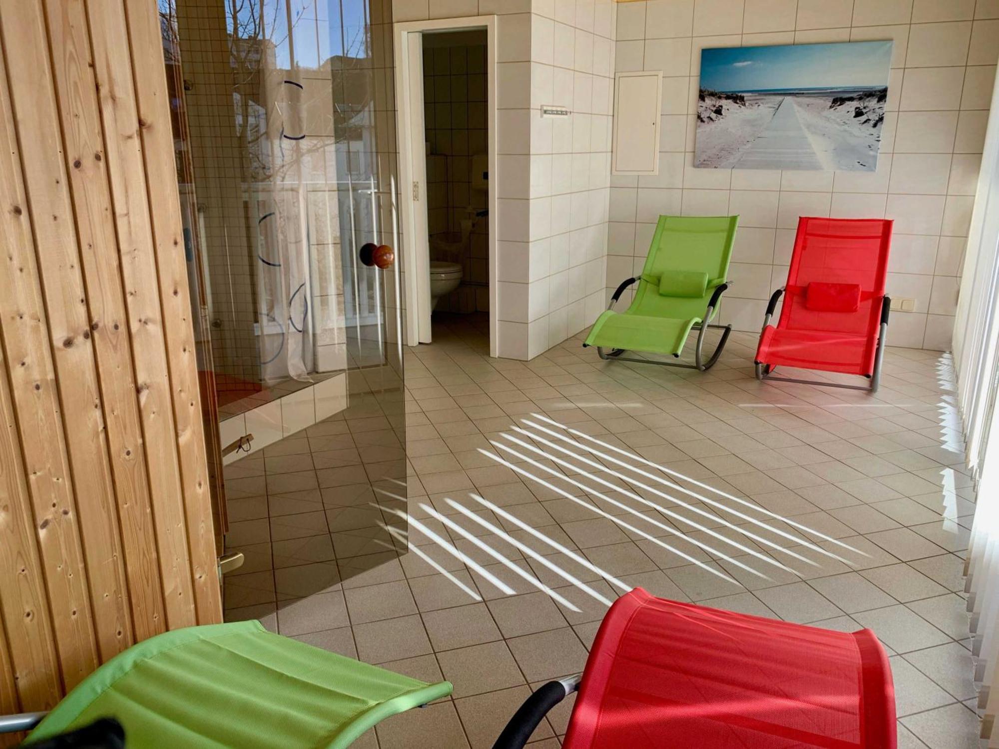 Ferienwohnung mit Meerblick und Schwimmbad Goehren  Exterior foto